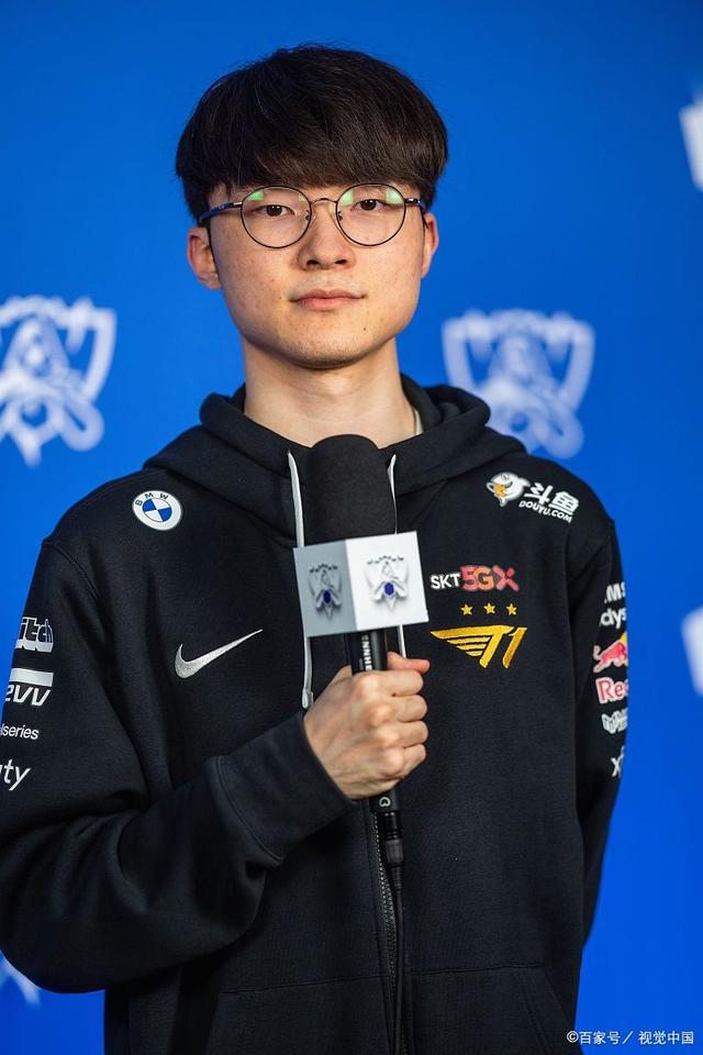 LPL今日首发：yuekai中路对阵Cryin
